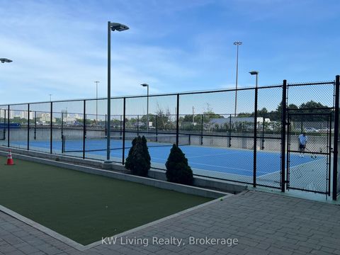Photo 5 at 206 - 117 Mcmahon Drive, Bayview Village, Toronto