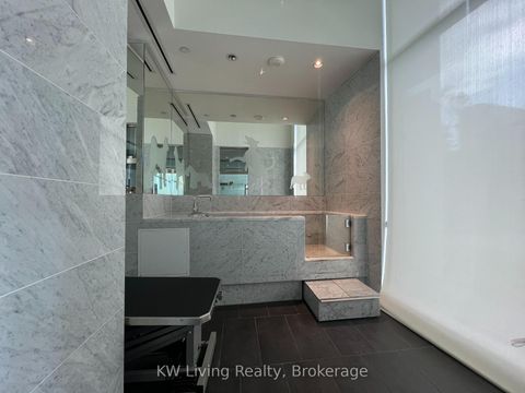 Photo 14 at 206 - 117 Mcmahon Drive, Bayview Village, Toronto