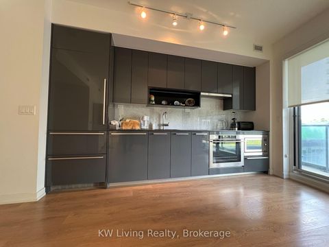 Photo 19 at 206 - 117 Mcmahon Drive, Bayview Village, Toronto