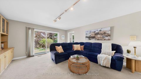 Photo 11 at 69 Gustav Crescent, Newtonbrook East, Toronto
