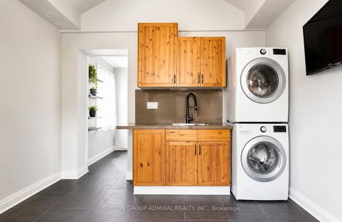 Photo 10 at 41 Athabaska Avenue, Newtonbrook East, Toronto
