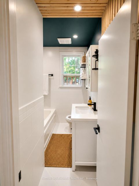 Photo 17 at 41 Athabaska Avenue, Newtonbrook East, Toronto