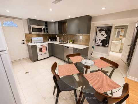 Photo 25 at 41 Athabaska Avenue, Newtonbrook East, Toronto