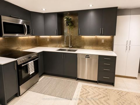 Photo 26 at 41 Athabaska Avenue, Newtonbrook East, Toronto