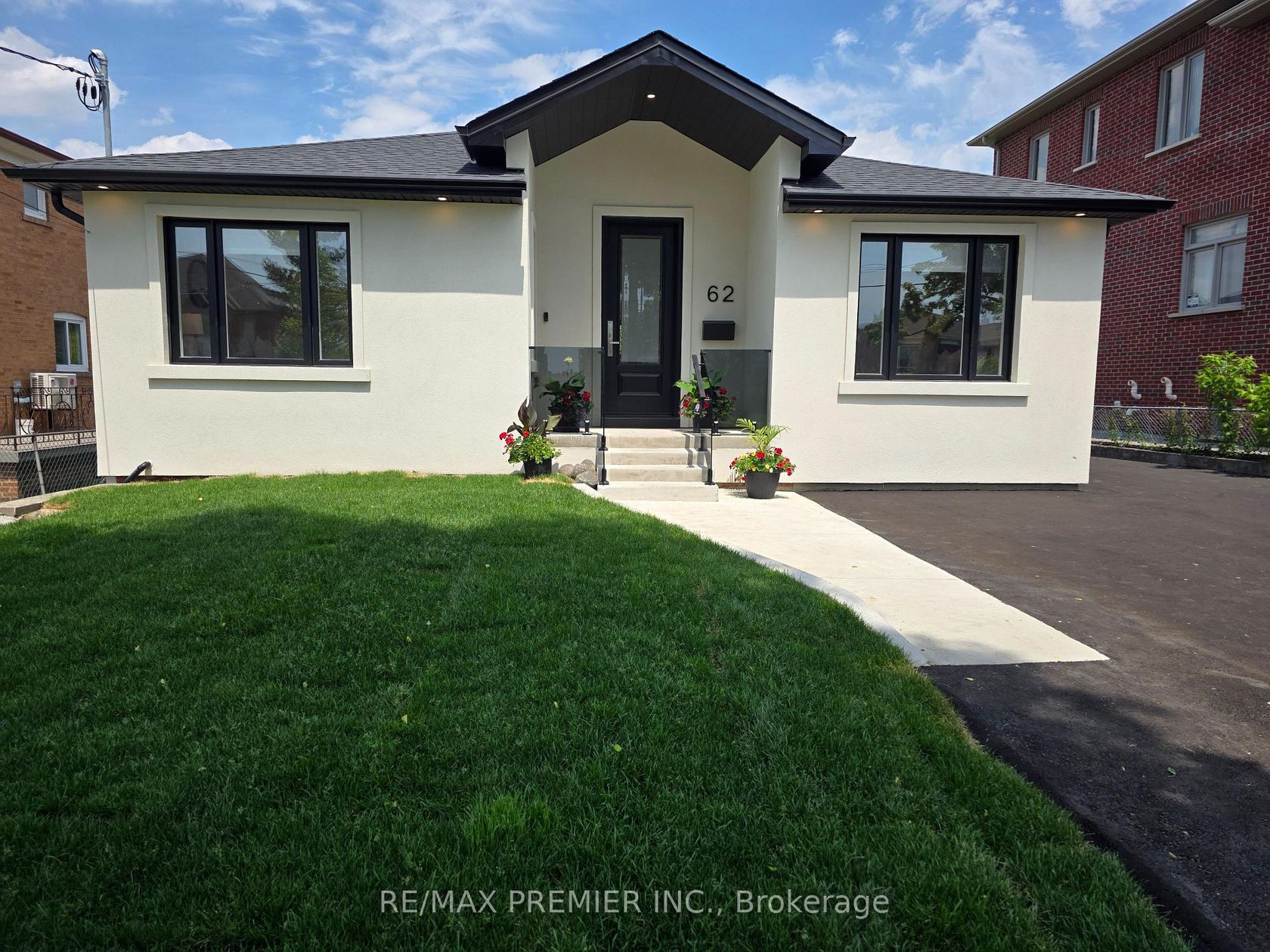62 Flamborough Drive, Amesbury, Toronto 