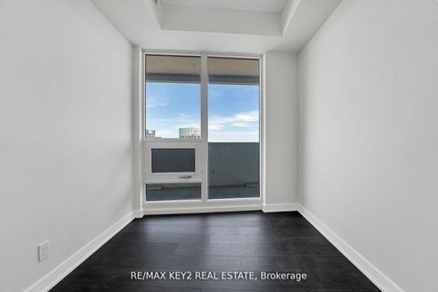 Photo 16 at 3402 - 2221 Yonge Street, Mount Pleasant West, Toronto