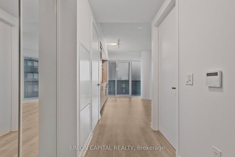 Photo 4 at 4715 - 138 downes Street, Waterfront Communities C8, Toronto