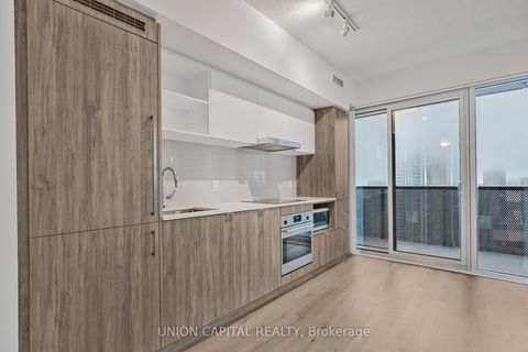 Photo 5 at 4715 - 138 downes Street, Waterfront Communities C8, Toronto