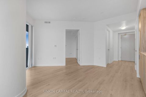 Photo 12 at 4715 - 138 downes Street, Waterfront Communities C8, Toronto