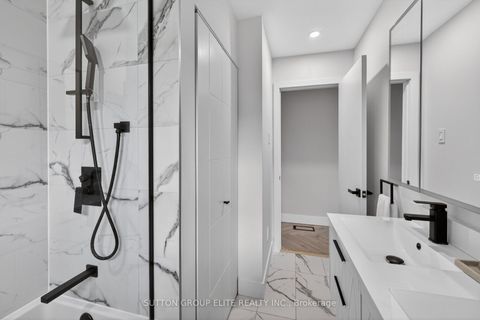 Photo 17 at 19 Hardwick Court, West Deane, Toronto