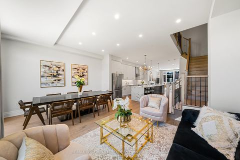 Photo 4 at 8 Heriot Place, Patterson, Vaughan