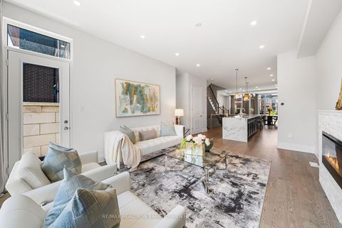 Photo 8 at 8 Heriot Place, Patterson, Vaughan