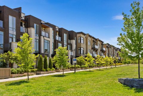 Photo 39 at 8 Heriot Place, Patterson, Vaughan