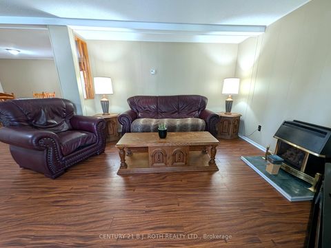 Photo 6 at 66 Linden Lane, Rural Innisfil, Innisfil
