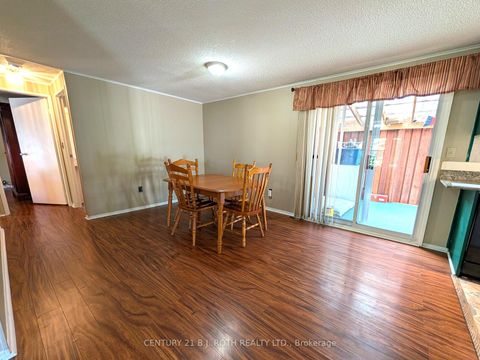 Photo 7 at 66 Linden Lane, Rural Innisfil, Innisfil