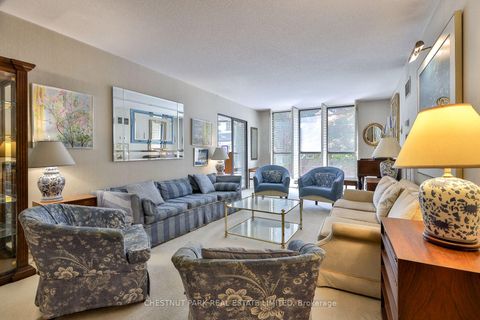Photo 3 at 409 - 2900 Yonge Street, Lawrence Park South, Toronto