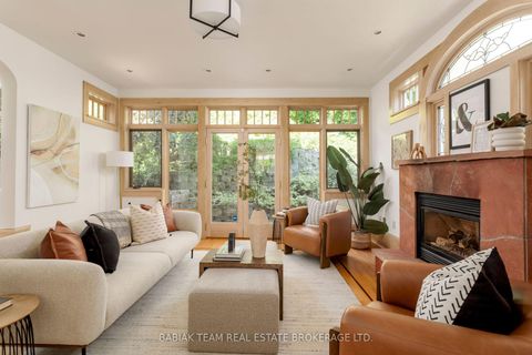 Photo 12 at 33 Halford Avenue, Lambton Baby Point, Toronto