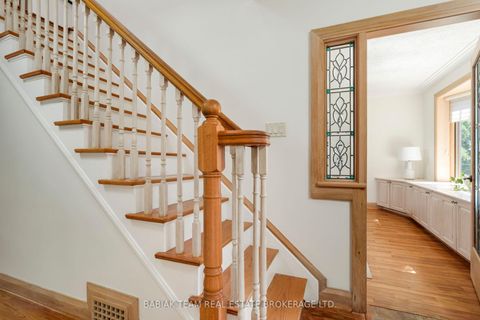 Photo 19 at 33 Halford Avenue, Lambton Baby Point, Toronto