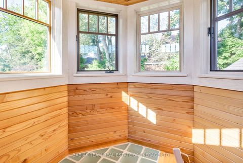 Photo 24 at 33 Halford Avenue, Lambton Baby Point, Toronto