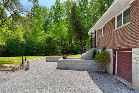 Photo 2 at 20430 Bathurst Street, Rural King, King