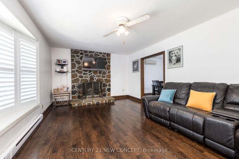 Photo 3 at 20430 Bathurst Street, Rural King, King