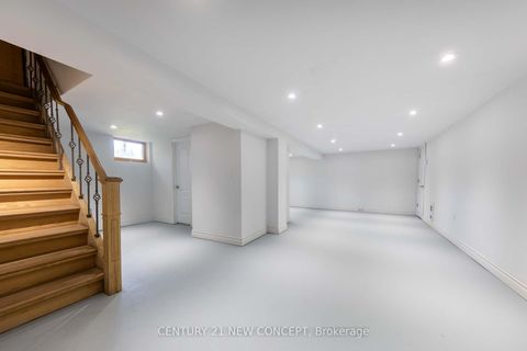 Photo 12 at 20430 Bathurst Street, Rural King, King