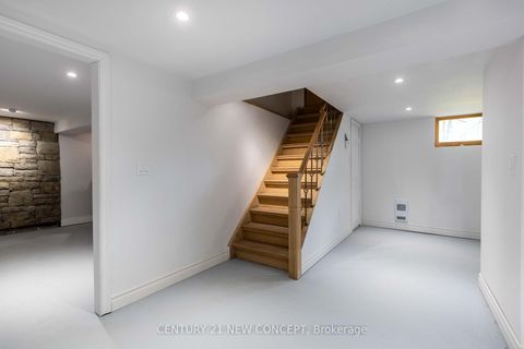 Photo 13 at 20430 Bathurst Street, Rural King, King
