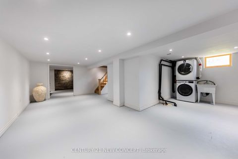 Photo 14 at 20430 Bathurst Street, Rural King, King