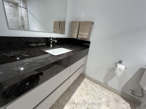 Photo 16 at 20430 Bathurst Street, Rural King, King