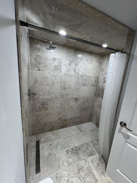 Photo 17 at 20430 Bathurst Street, Rural King, King
