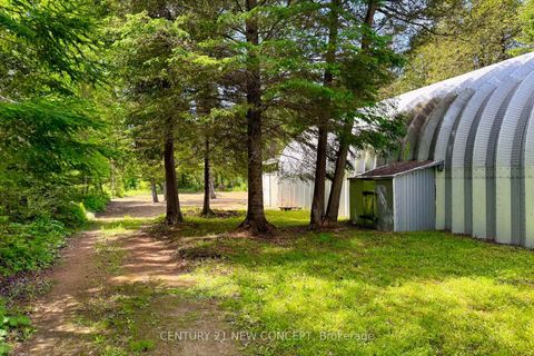 Photo 24 at 20430 Bathurst Street, Rural King, King