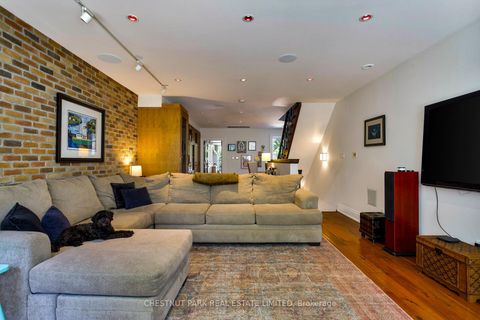 Photo 18 at 466 Wellesley Street E, South St. James Town, Toronto