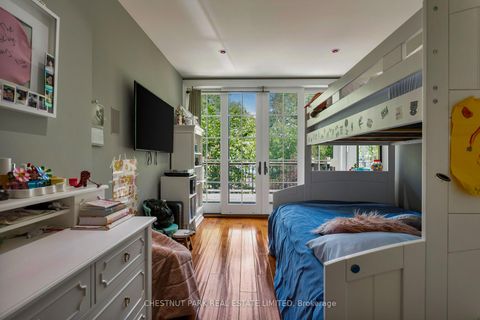Photo 23 at 466 Wellesley Street E, South St. James Town, Toronto