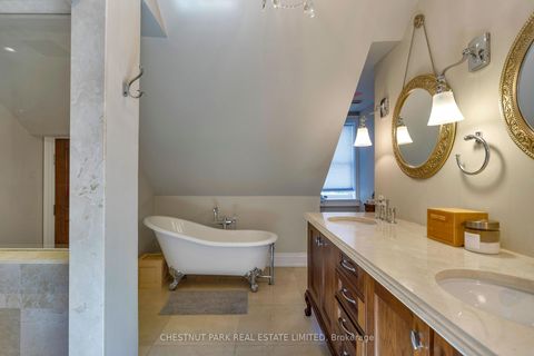 Photo 29 at 466 Wellesley Street E, South St. James Town, Toronto