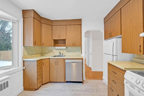 Photo 5 at 23 Scotswood Road, Maryvale, Toronto