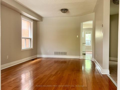 Photo 8 at 101 Booth Crescent, Central, Ajax