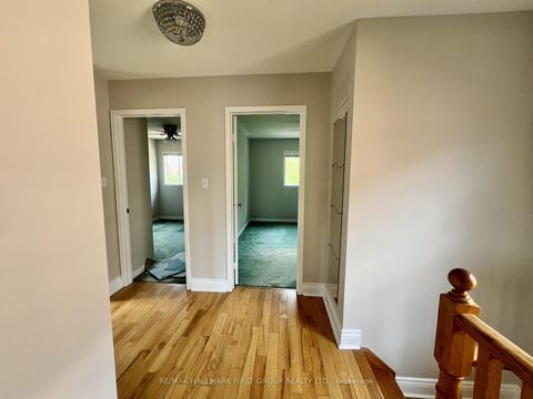 Photo 27 at 101 Booth Crescent, Central, Ajax