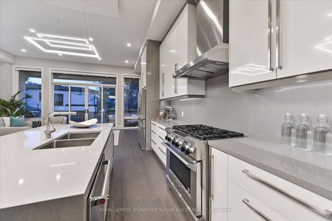 Photo 8 at 18 Ferris Road, Parkview, Toronto