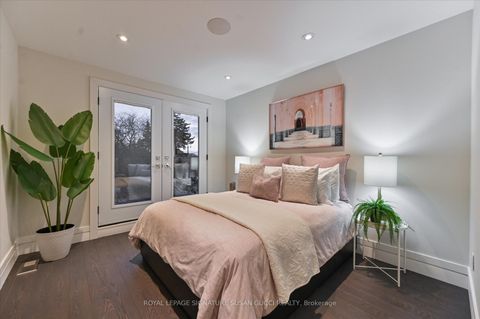 Photo 23 at 18 Ferris Road, Parkview, Toronto