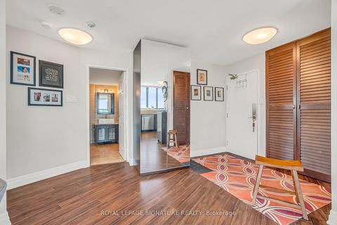 Photo 3 at 1702 - 250 Queens Quay W, Waterfront Communities C1, Toronto