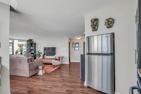 Photo 8 at 1702 - 250 Queens Quay W, Waterfront Communities C1, Toronto