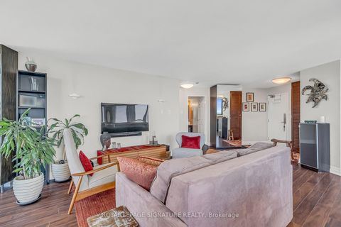 Photo 15 at 1702 - 250 Queens Quay W, Waterfront Communities C1, Toronto
