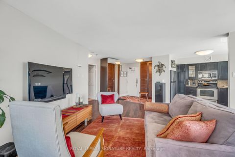 Photo 16 at 1702 - 250 Queens Quay W, Waterfront Communities C1, Toronto