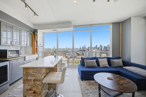 Photo 3 at 3211 - 215 FORT YORK Boulevard, Niagara, Toronto
