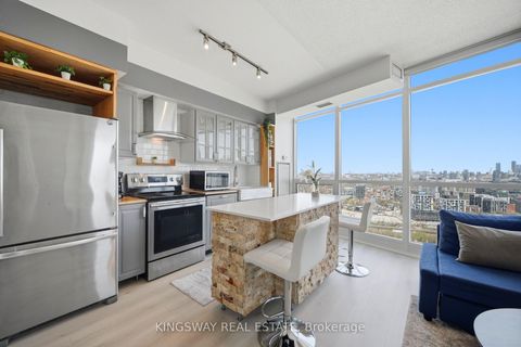 Photo 4 at 3211 - 215 FORT YORK Boulevard, Niagara, Toronto