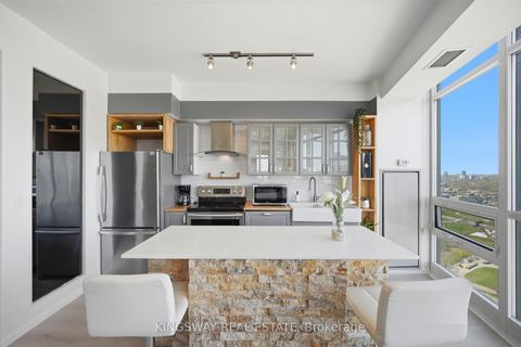 Photo 5 at 3211 - 215 FORT YORK Boulevard, Niagara, Toronto