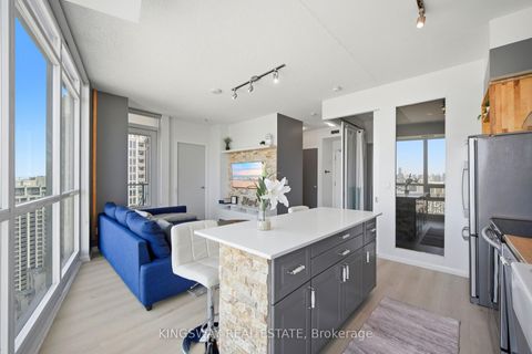 Photo 7 at 3211 - 215 FORT YORK Boulevard, Niagara, Toronto