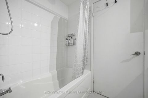 Photo 24 at 3211 - 215 FORT YORK Boulevard, Niagara, Toronto