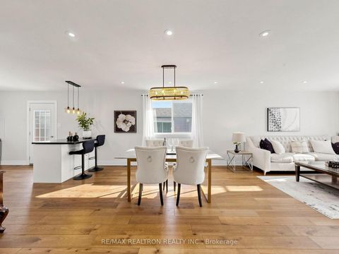 Photo 10 at 57 William Roe Boulevard, Central Newmarket, Newmarket