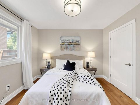 Photo 25 at 57 William Roe Boulevard, Central Newmarket, Newmarket